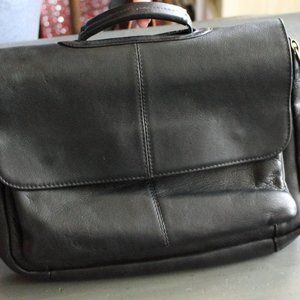 Clava Black Leather bag/organizer